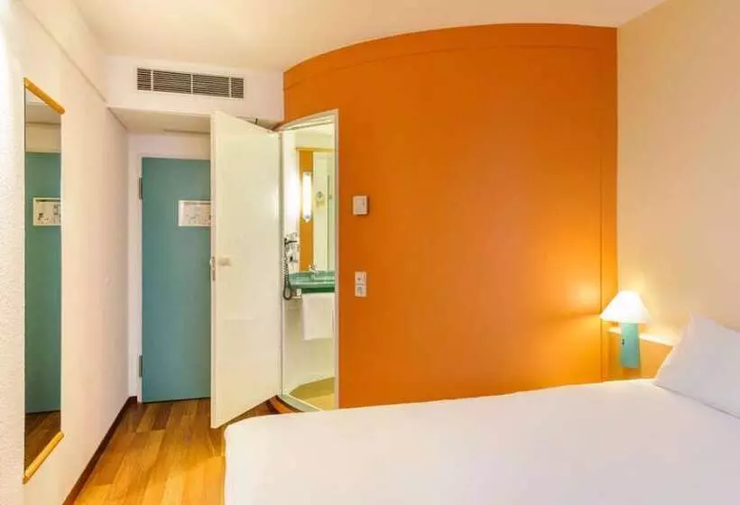 スタンダードルーム, Ibis Berlin Dreilinden