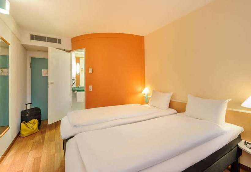 Номер Стандарт, Ibis Berlin Dreilinden