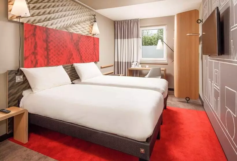 スタンダードルーム, Ibis London Docklands Canary Wharf