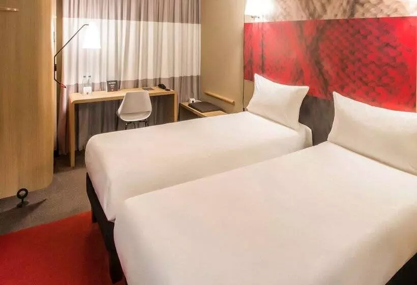 スタンダードルーム, Ibis London Stratford
