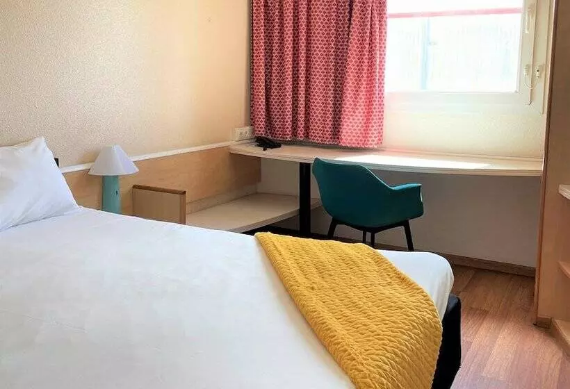 コンフォートルーム, Ibis Porto Sul Europarque
