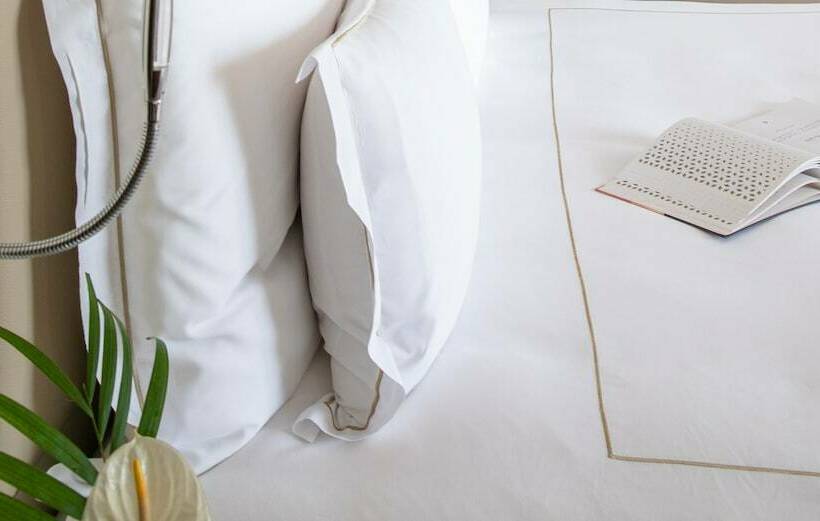 اتاق لوکس, Jumeirah Emirates Towers Dubai