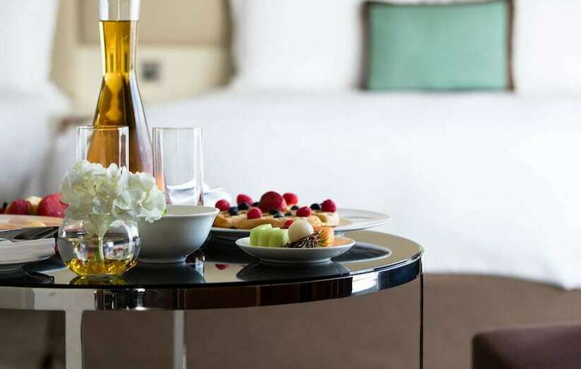 اتاق لوکس, Jumeirah Emirates Towers Dubai