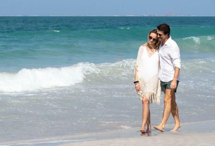 سوییت اجرایی, Jumeirah Emirates Towers Dubai