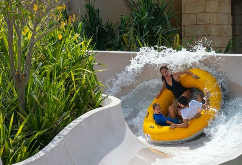 Полулюкс, Jumeirah Emirates Towers Dubai