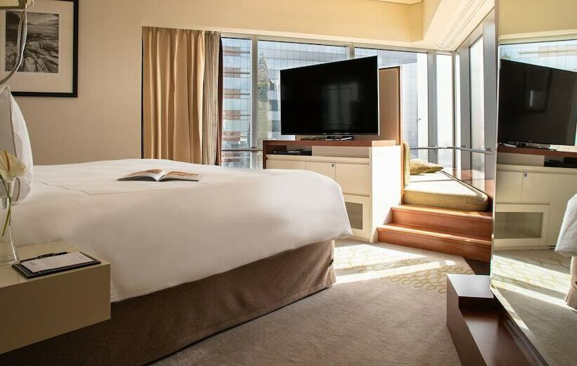 Family Suite, Jumeirah Emirates Towers Dubai