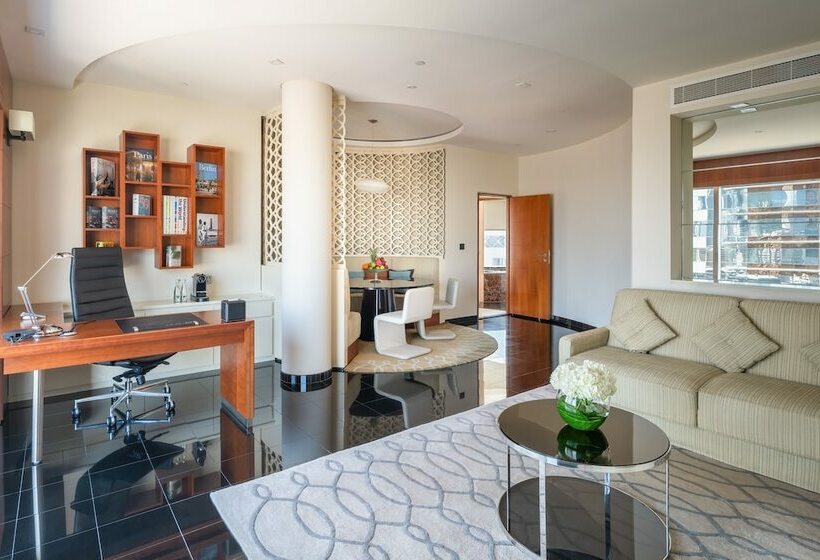 سوییت خانوادگی, Jumeirah Emirates Towers Dubai