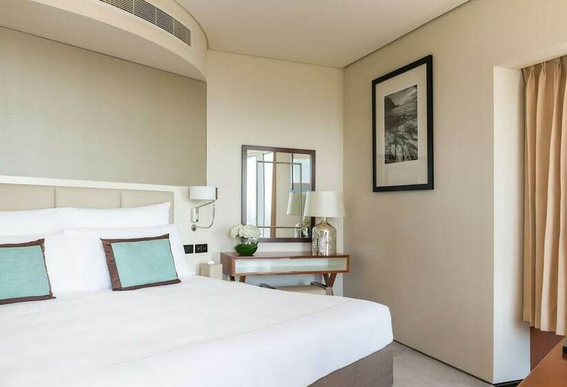 Family Suite, Jumeirah Emirates Towers Dubai