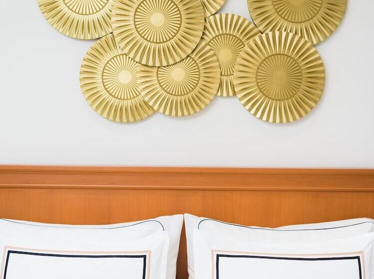 غرفة ديلوكس, Melia Lima