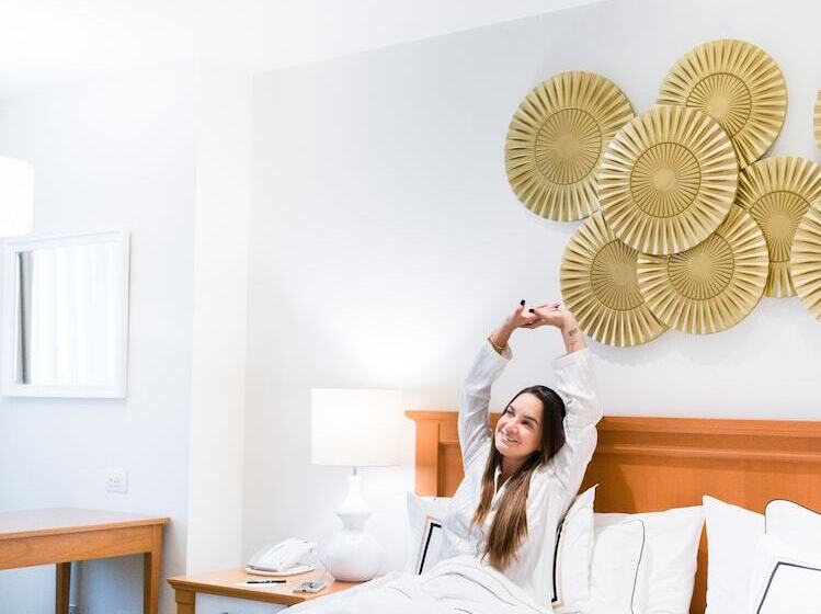 غرفة ديلوكس, Melia Lima