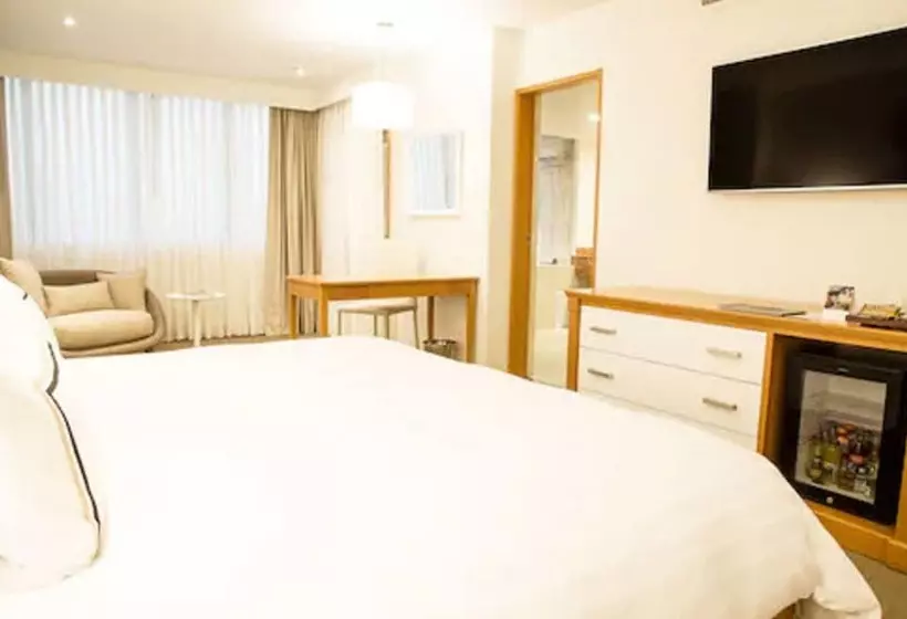 Junior Suite, Melia Lima