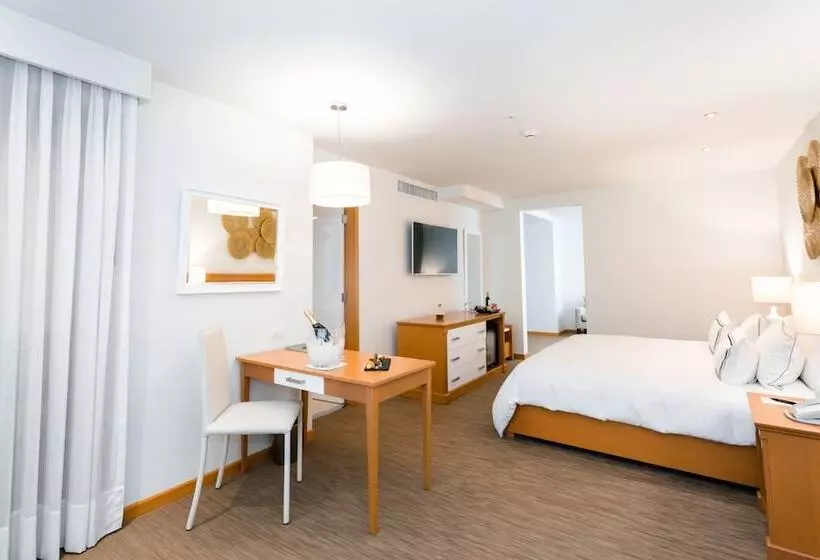 Junior Suite, Melia Lima