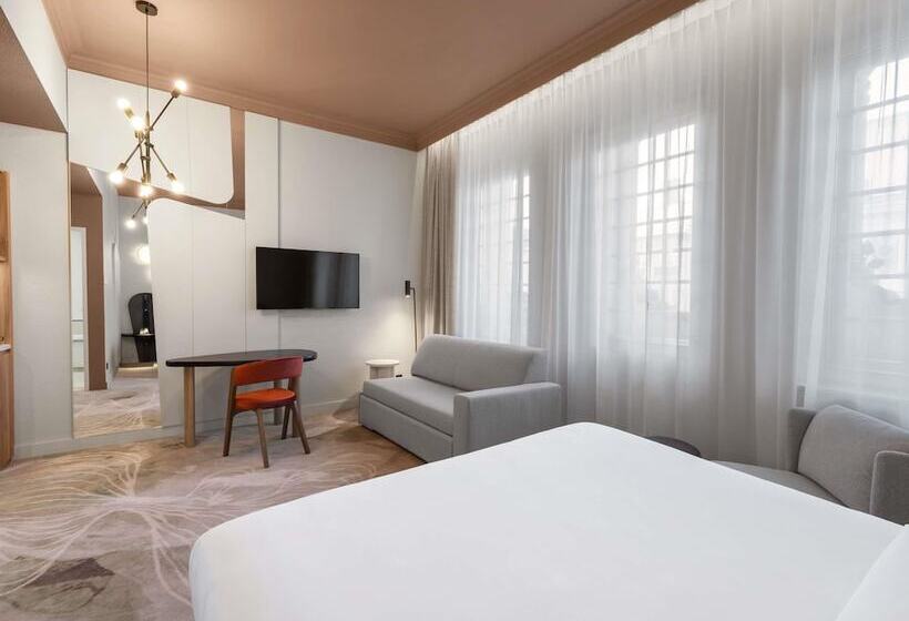 חדר דלוקס, Mövenpick Budapest Centre