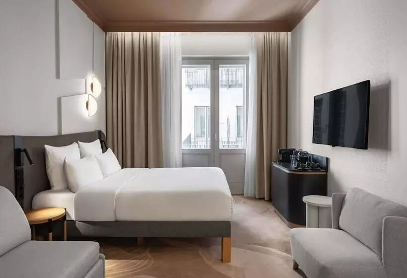 Deluxe Værelse, Mövenpick Budapest Centre