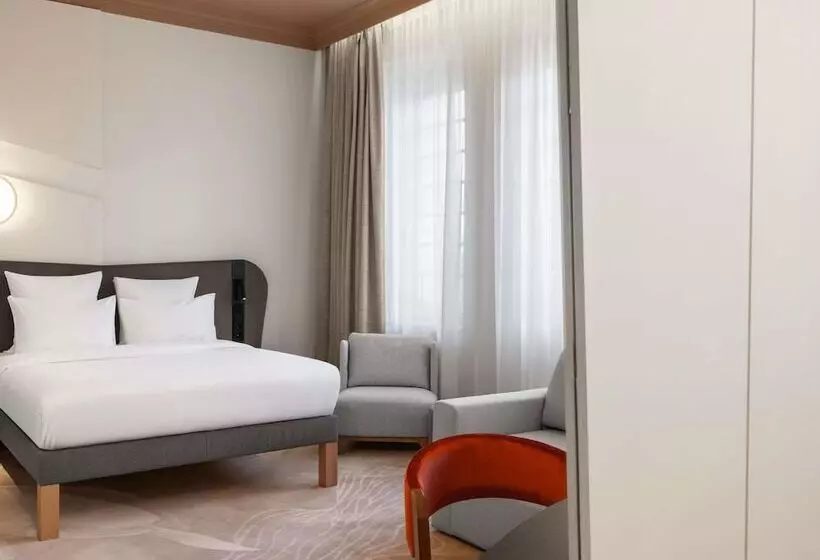 Deluxe Værelse, Mövenpick Budapest Centre