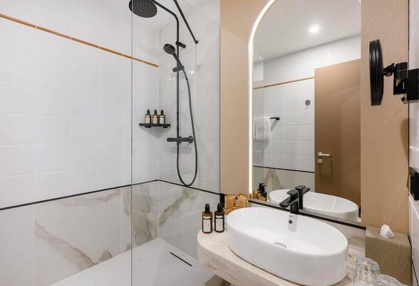 חדר סופריור, Mövenpick Budapest Centre