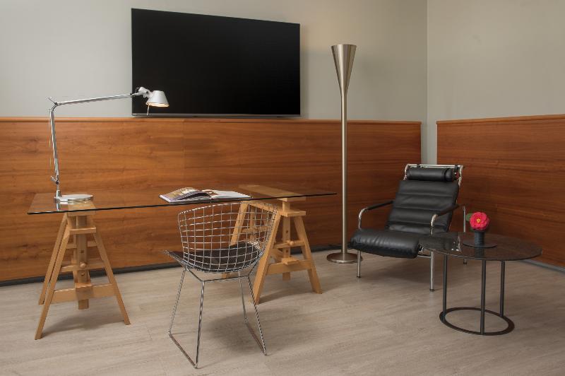 جناح, NH Torino Lingotto Congress