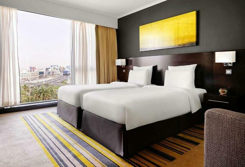 Номер Superior, Pullman Dubai Creek City Centre
