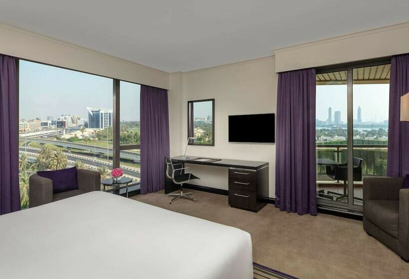 Семейный Номер, Pullman Dubai Creek City Centre