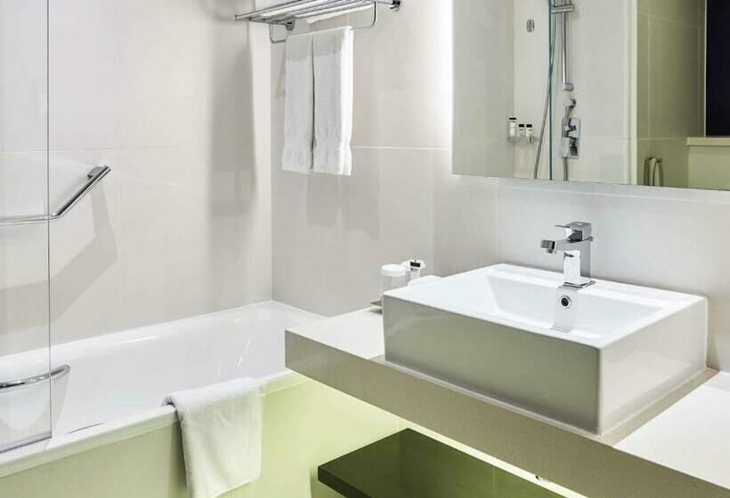 小型套房, Pullman Dubai Creek City Centre