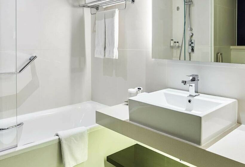 Семейный Номер, Pullman Dubai Creek City Centre