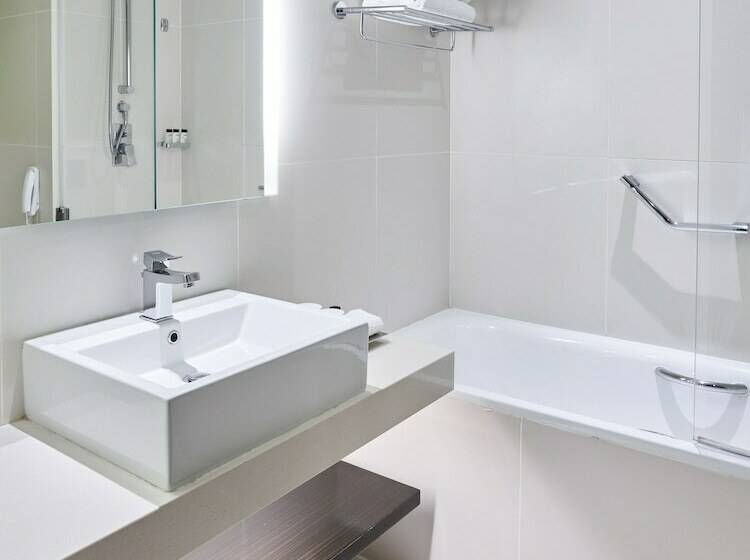 Номер Executive, Pullman Dubai Creek City Centre