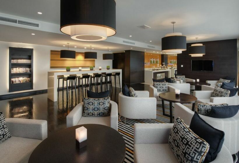 小型套房, Pullman Dubai Creek City Centre