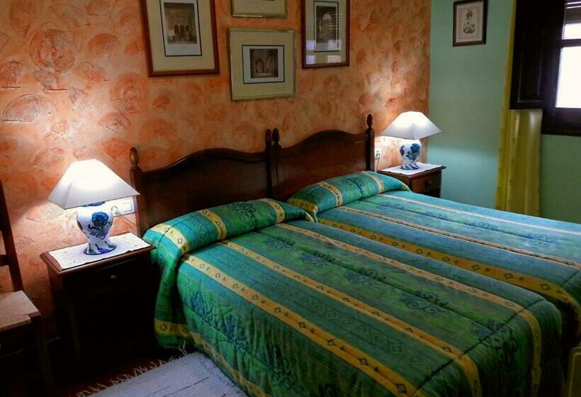 スタンダードルーム, De Mecina Fondales