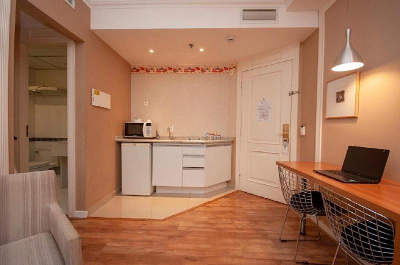 اتاق لوکس, Intercity The Universe Paulista