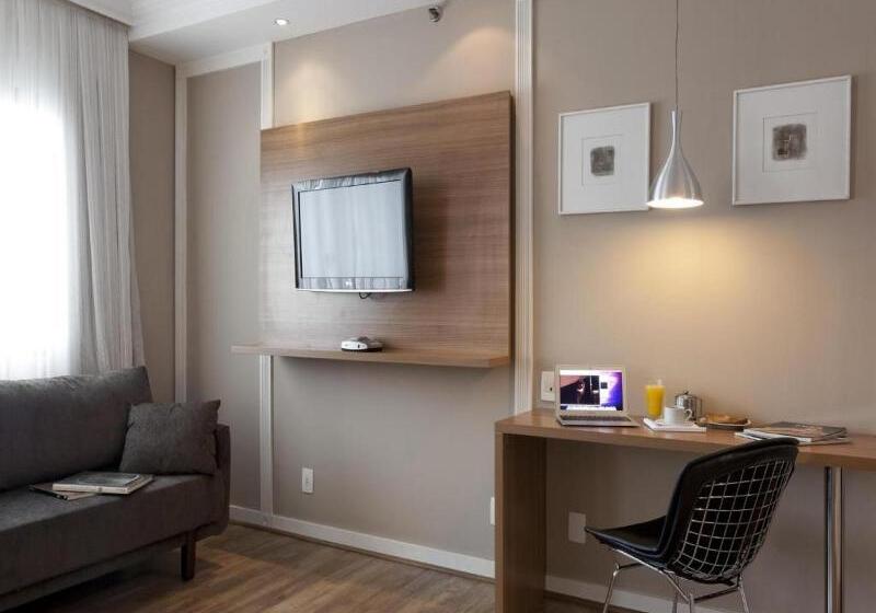 اتاق لوکس, Intercity The Universe Paulista