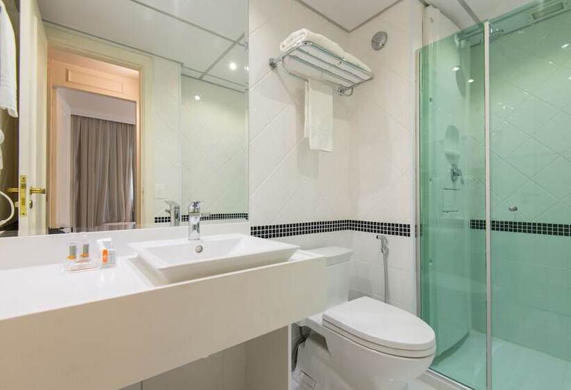 اتاق لوکس, Intercity The Universe Paulista