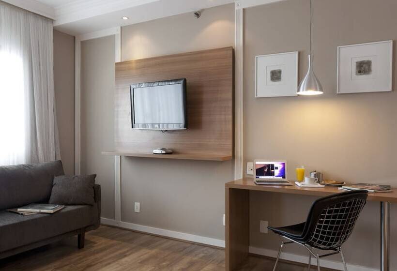 اتاق لوکس, Intercity The Universe Paulista