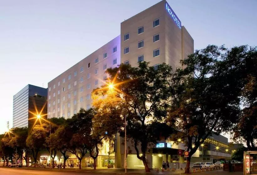 اتاق خانوادگی, Novotel Sevilla