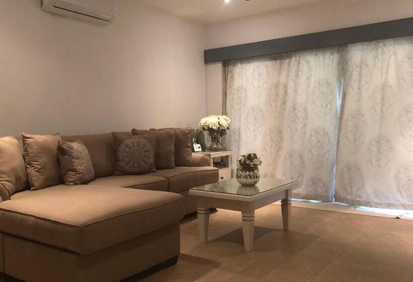 آپارتمان 1 خوابه همکف, Brownes Condominium 1