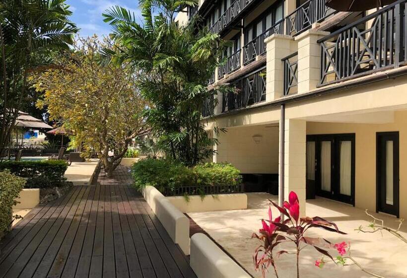 آپارتمان 1 خوابه همکف, Brownes Condominium 1