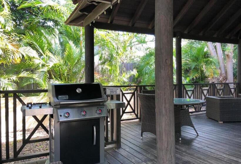 آپارتمان 1 خوابه همکف, Brownes Condominium 1