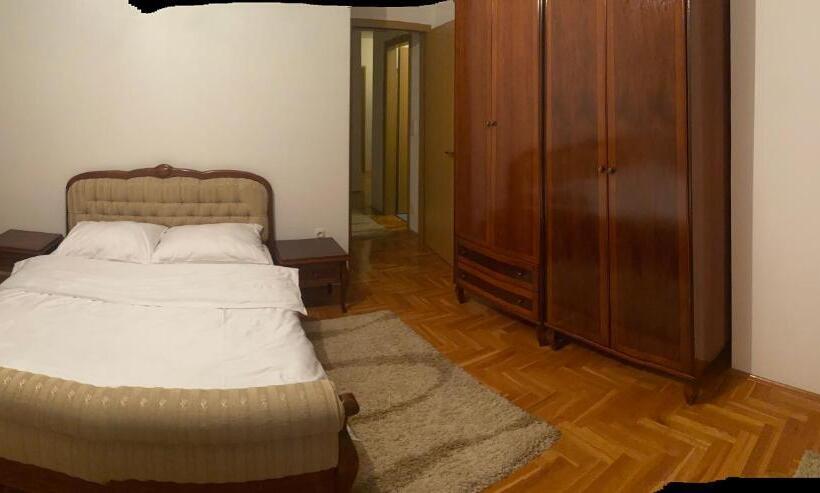 آپارتمان 3 خوابه, Apartman Natalija Banja Luka