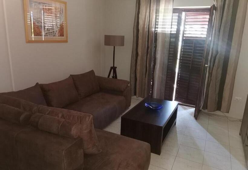 آپارتمان 1 خوابه, Apartmani I Sobe Goca