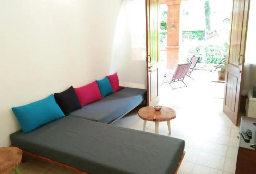 Chambre Standard avec Terrasse, Botanique Goa