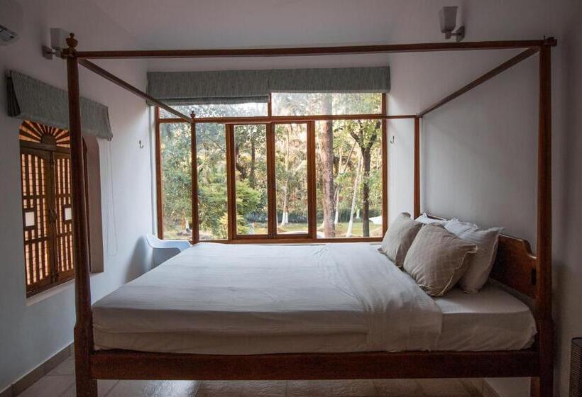 דירת חדר נוף לבריכה, Botanique Goa