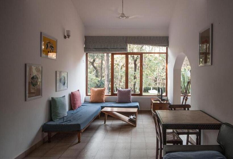 דירת חדר נוף לבריכה, Botanique Goa