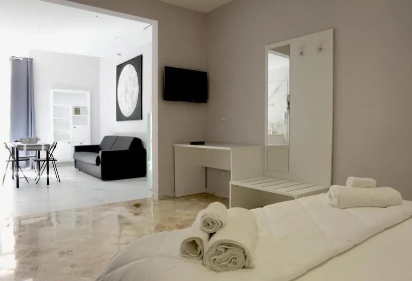 デラックススイート, Dimore Pietrapenta Apartments, Suites & Rooms   Via Lucana 223, Via Piave 23, Via Chiancalata 16, Vi