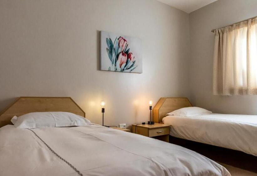 اتاق خانوادگی, Felsenblick Self Catering