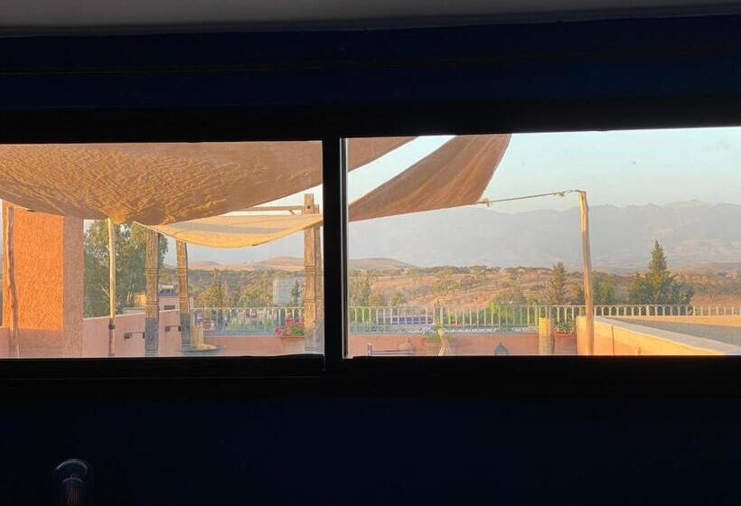 اتاق استاندارد با چشم‌انداز دریاچه, Le Patio Du Lac