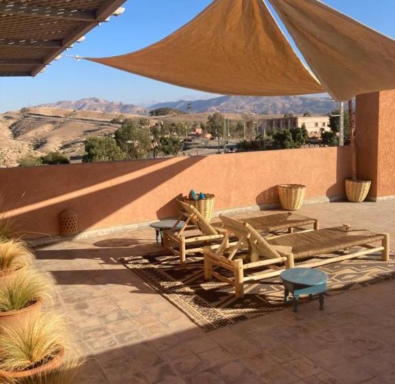 اتاق استاندارد با چشم‌انداز دریاچه, Le Patio Du Lac