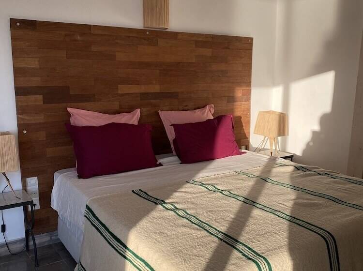 سوییت خانوادگی, Le Patio Du Lac