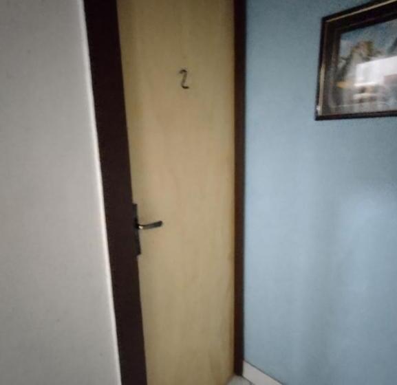 غرفة قياسية, Renan Suítes