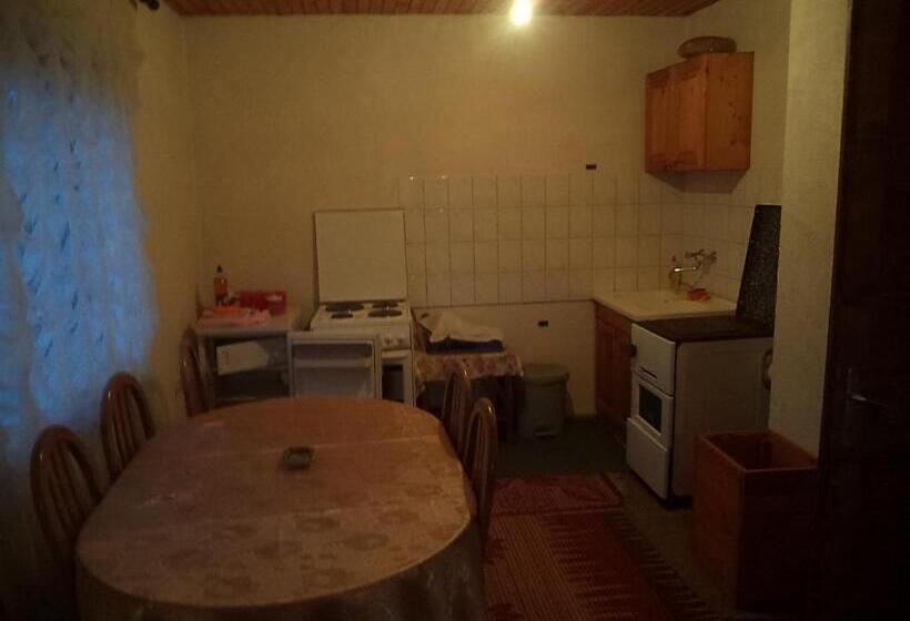 آپارتمان 1 خوابه با چشم‌انداز, Apartments Zekovic