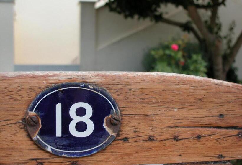 اتاق استاندارد, Cheviot Place Guest House