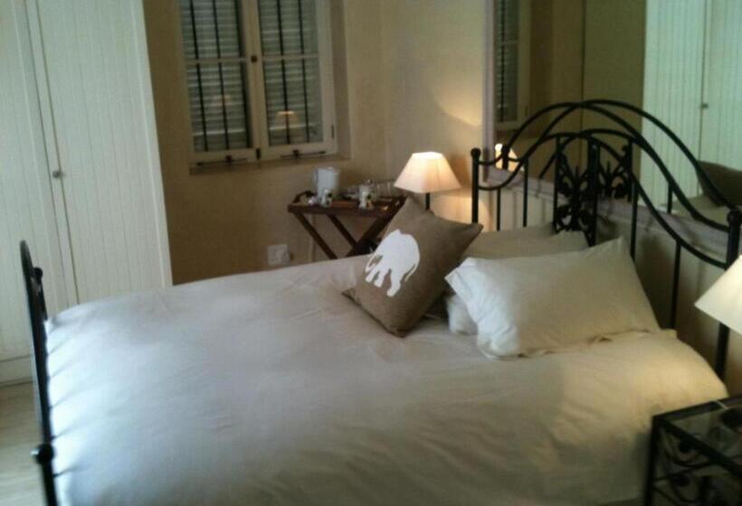 اتاق استاندارد با تراس, Cheviot Place Guest House